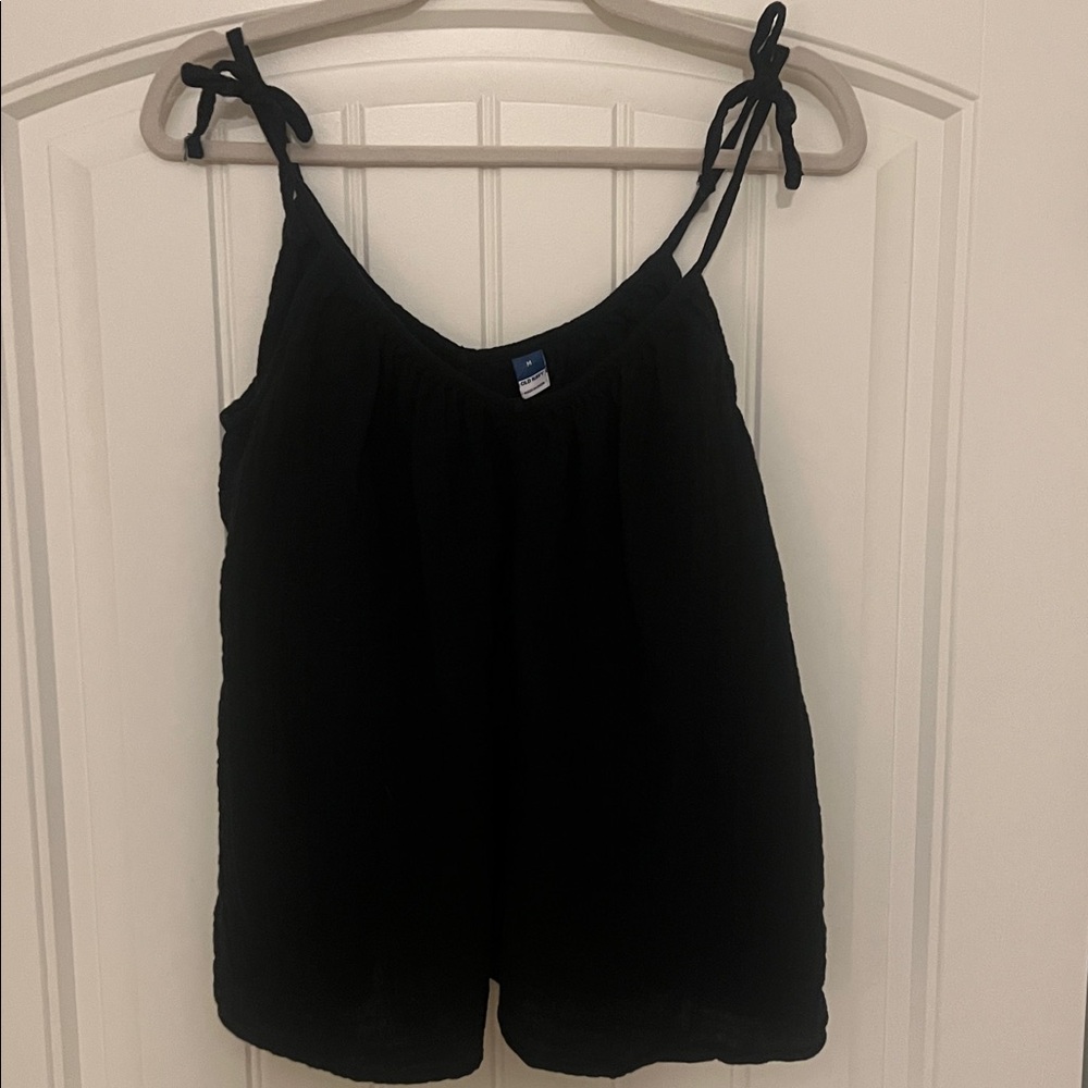 Old Navy Black Shoulder Strap Tank Top-Size Medium